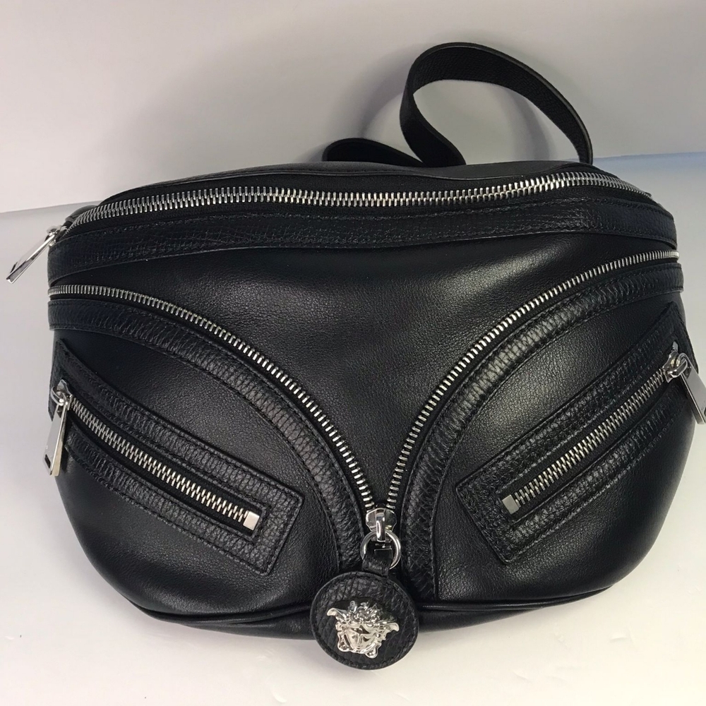 New 💯  Authentic Versace Moto Leather Belt Bag - Picture 6 of 17